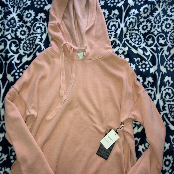 Sweater - Picture 1 of 3